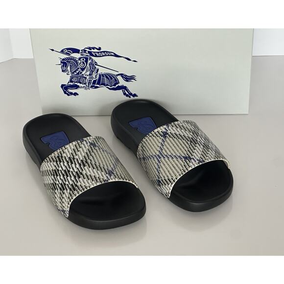 Burberry Dive Lichen IP Check Slide Sandals 9 US (42 Euro) 8102419 IT NIB $390 - Picture 8 of 11